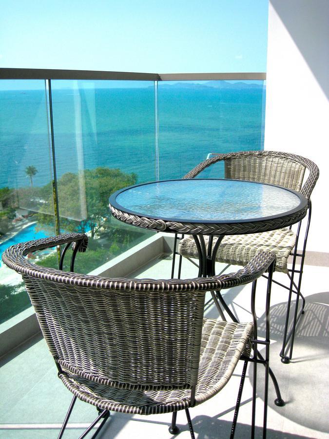 Wong Amat Tower Apartment Pattaya Exterior photo