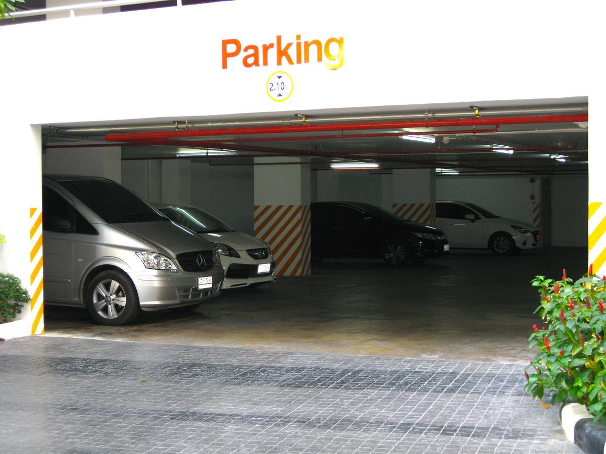 Wong Amat Tower Apartment Pattaya Exterior photo