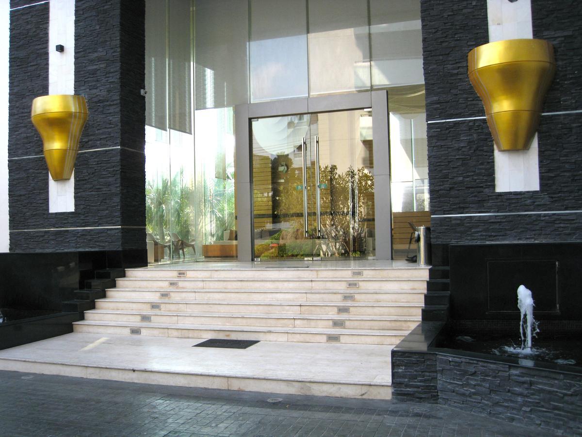 Wong Amat Tower Apartment Pattaya Exterior photo