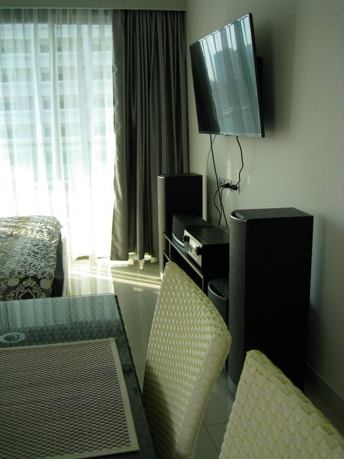 Wong Amat Tower Apartment Pattaya Exterior photo